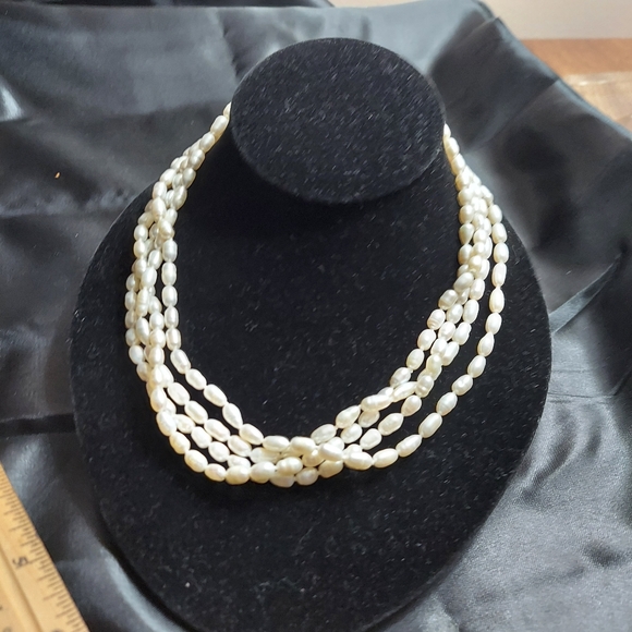 2 Vintage Seed Pearl Necklaces 17" each. - Picture 6 of 7
